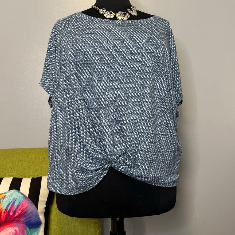 Liverpool Blue Geometric Twist Waist Short Sleeve Top 2X